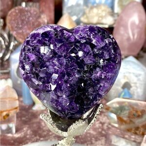 Juicy Amethyst Heart with Rainbows